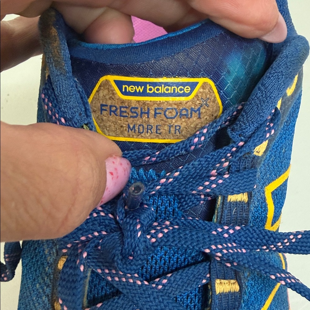 New Balance Fresh Foam X More V2 Women's Sz 9.5 Blue Pink! - Picture 7 of 8